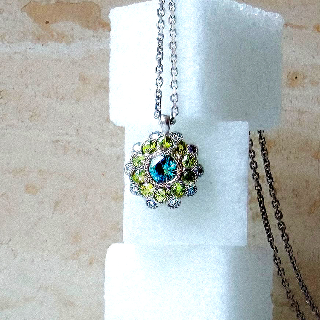 0.53ct Sapphire Cluster Floral Halo 18ct White Gold Pendant