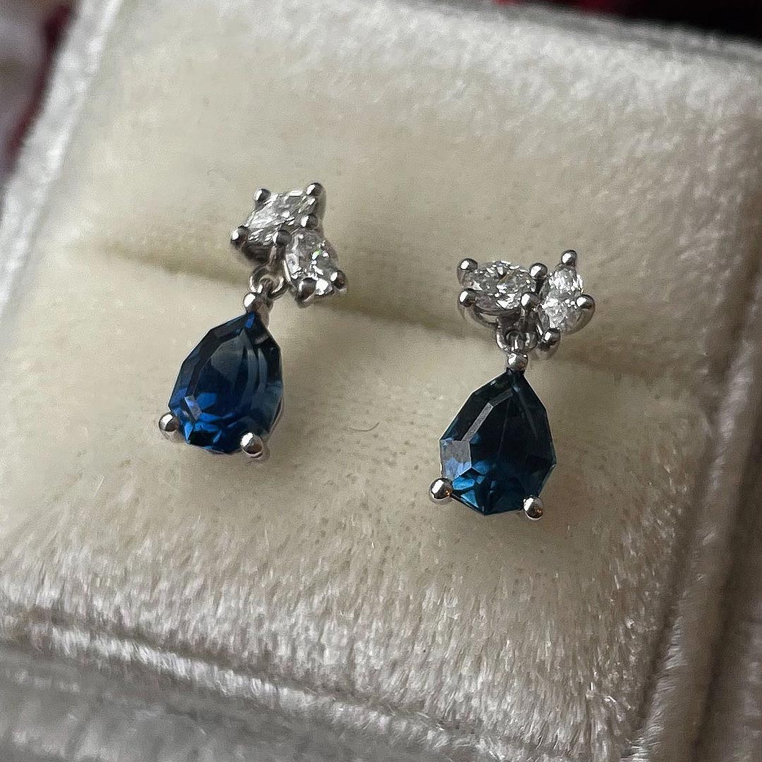 1.64ct Fancy Pear Shape Teal Blue Sapphire 18t White Gold Earrings